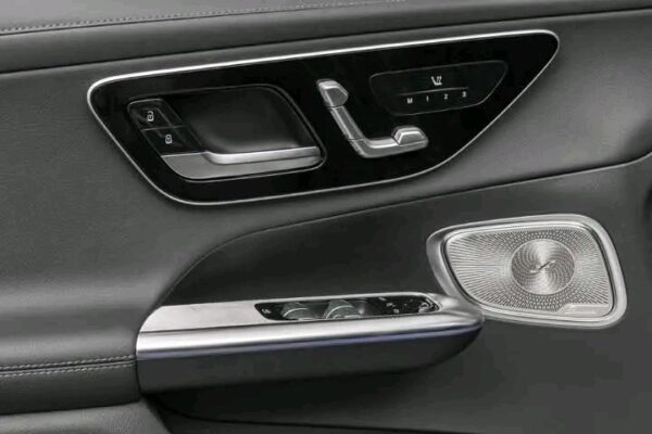 Mercedes-Benz GLC - Image 12