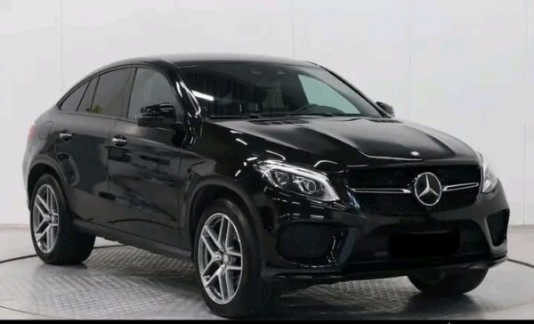 Mercedes-Benz GLE
COUPE 350d - Image 2
