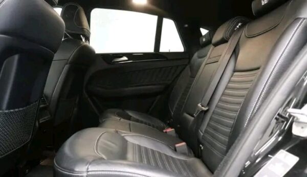 Mercedes-Benz GLE
COUPE 350d - Image 10