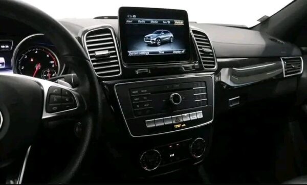 Mercedes-Benz GLE
COUPE 350d - Image 4
