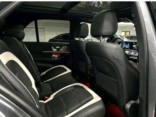 Mercedes-Benz GLE 63 S AMG – Image 12