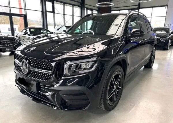 Mercedes-Benz GLB 200 AMG - Image 3