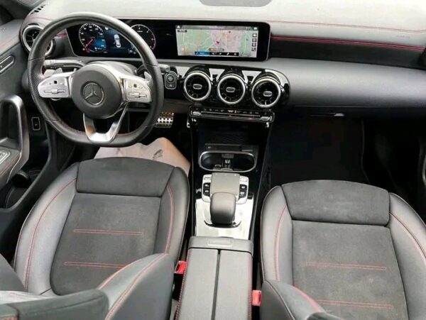 Mercedes-Benz CLA 200d*AMG-LINE - Image 11