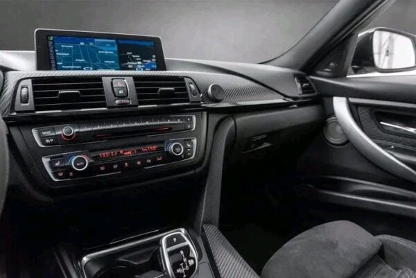 BMW 3 Series – Image 7