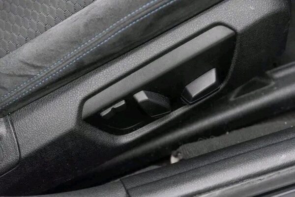 BMW 3 Series – Image 15