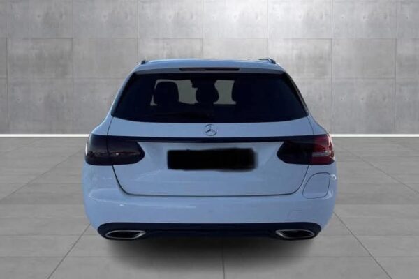 Mercedes-Benz C-Class - Image 34