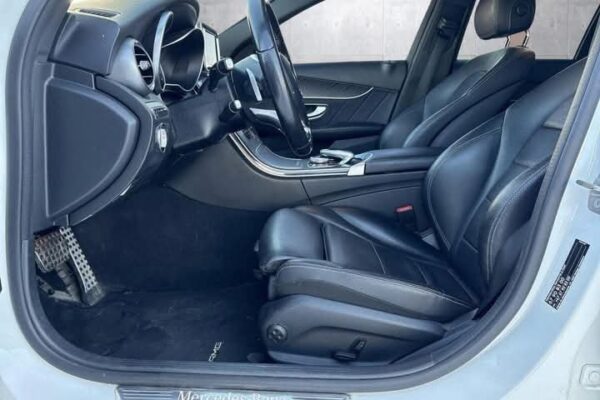Mercedes-Benz C-Class - Image 16
