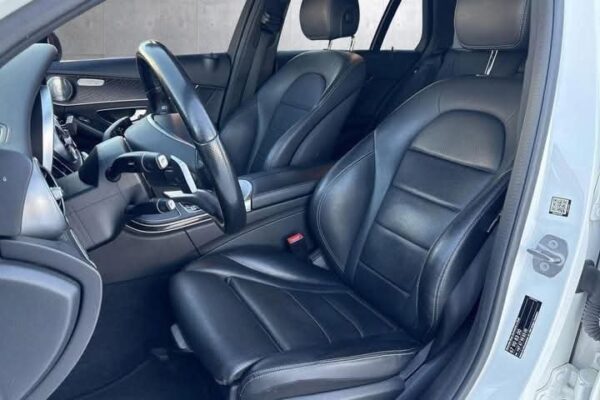 Mercedes-Benz C-Class - Image 12