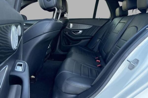 Mercedes-Benz C-Class - Image 24