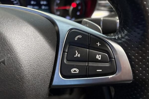 Mercedes-Benz C-Class - Image 23