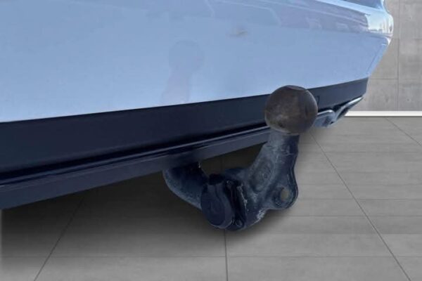 Mercedes-Benz C-Class - Image 4