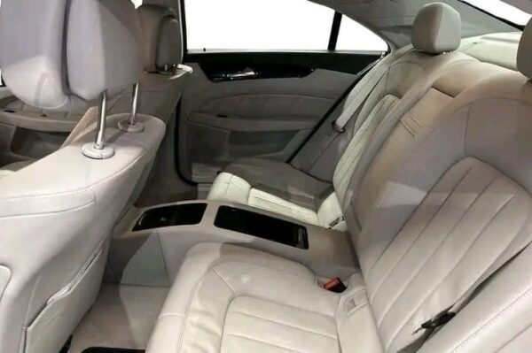 Mercedes-Benz CLS - Image 10