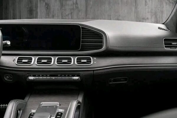 Mercedes-Benz GLE - Image 12