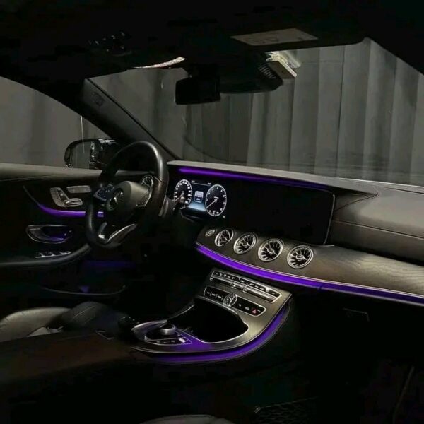 Mercedes-Benz E-Class - Image 10