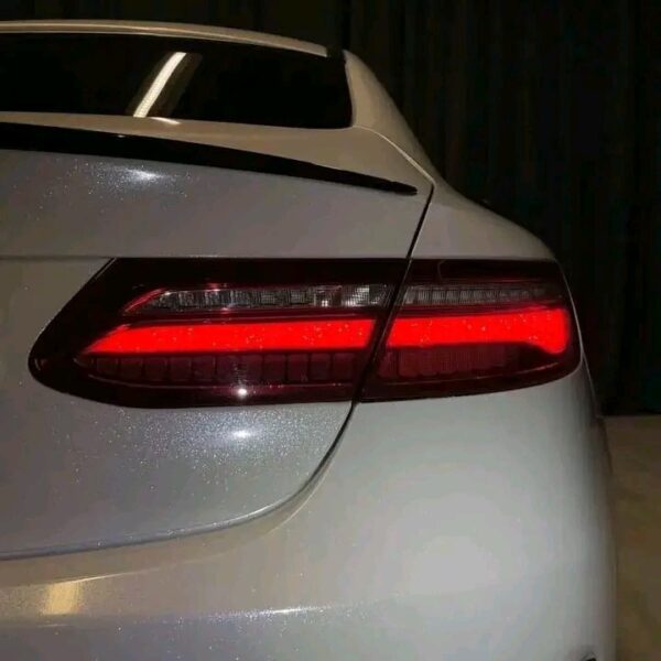 Mercedes-Benz E-Class - Image 33