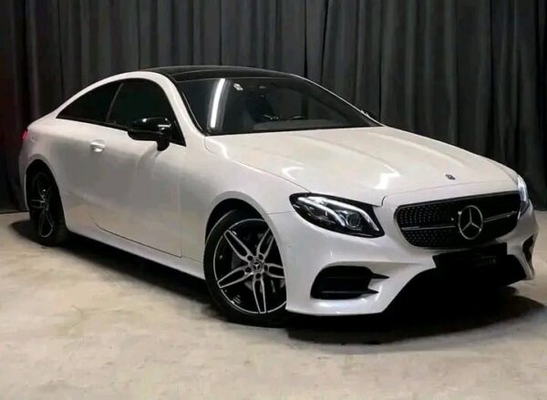 Mercedes-Benz E-Class - Image 3