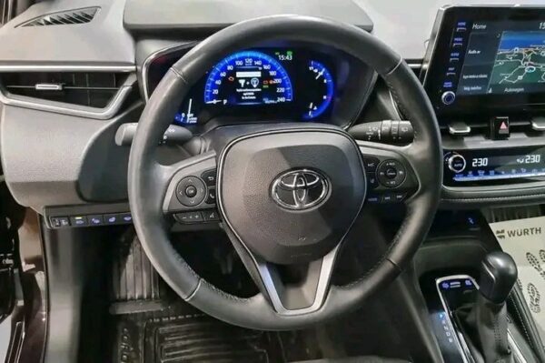 Toyota Corolla - Image 5