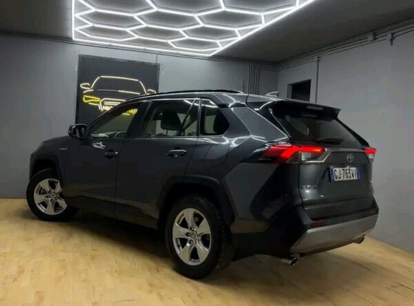 Toyota Rav4 - Image 29