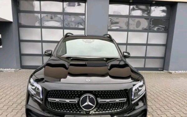 Mercedes-Benz GLB 200 AMG LINE