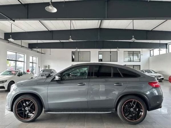 Mercedes-Benz GLE - Image 8