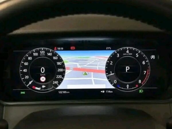Range Rover Velar 2.0 Turbo P250 – Image 5
