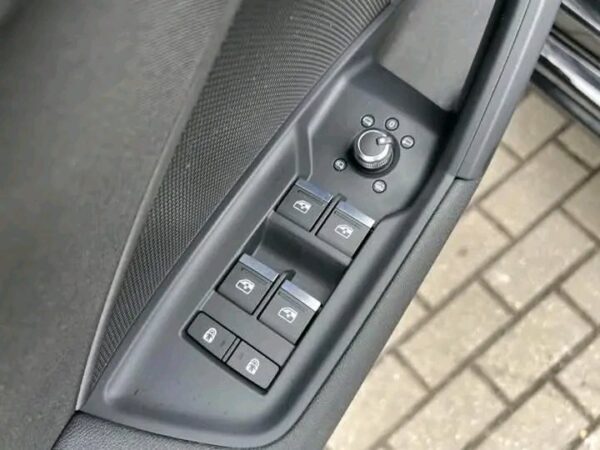 Audi A3 Sportback 35 – Image 15
