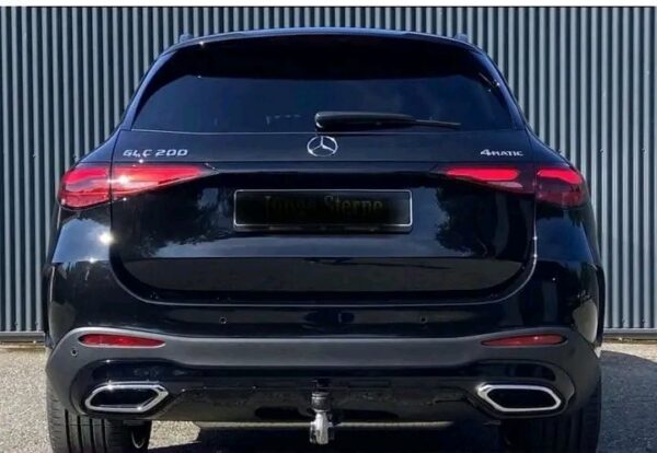 Mercedes-Benz GLC 200 4MATIC AMG Line - Image 17