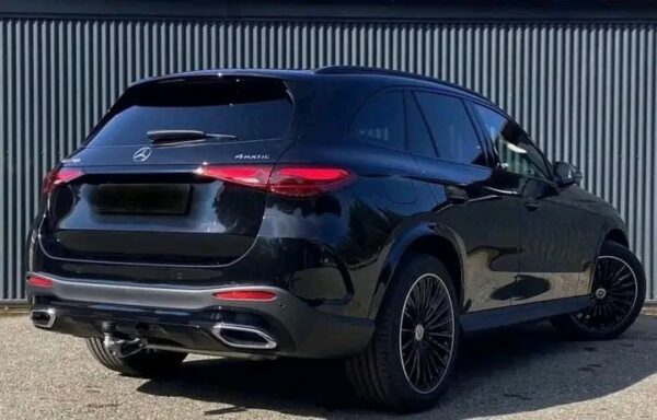 Mercedes-Benz GLC 200 4MATIC AMG Line - Image 16