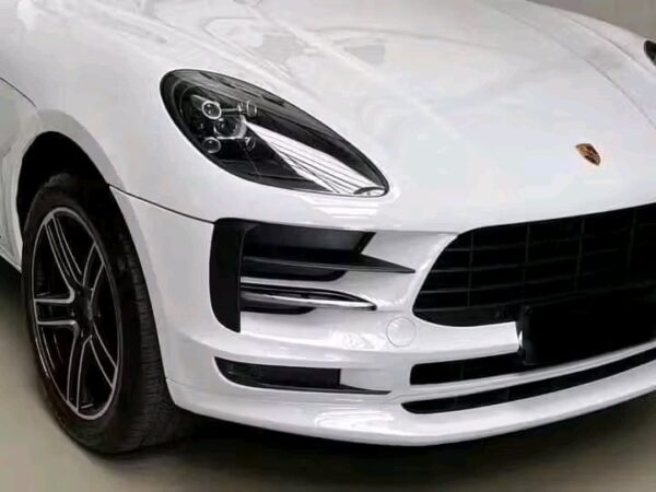 Porsche Macan – Image 11