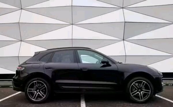 Porsche Macan – Image 26