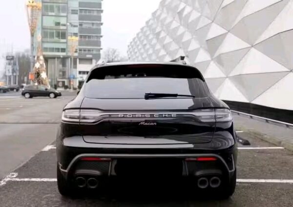 Porsche Macan – Image 32