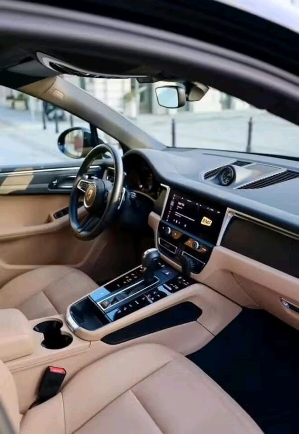 Porsche Macan – Image 24