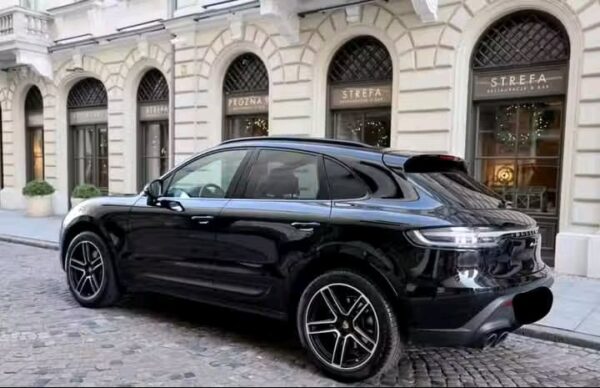 Porsche Macan – Image 28