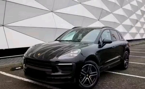 Porsche Macan – Image 2