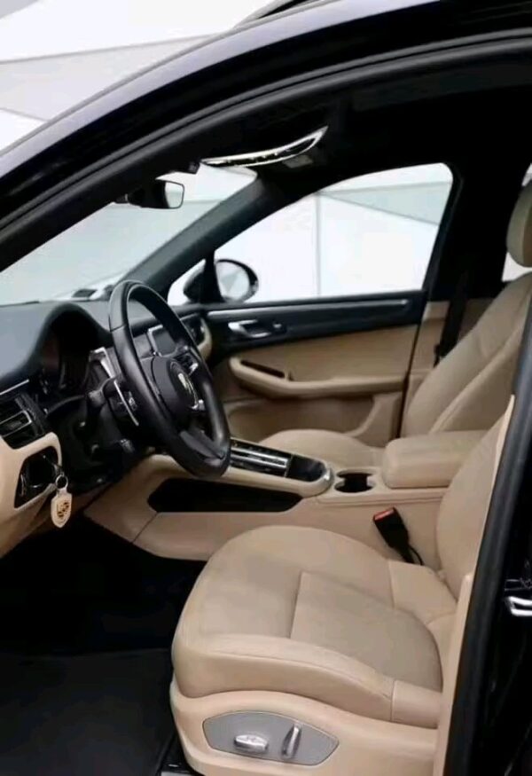 Porsche Macan – Image 20