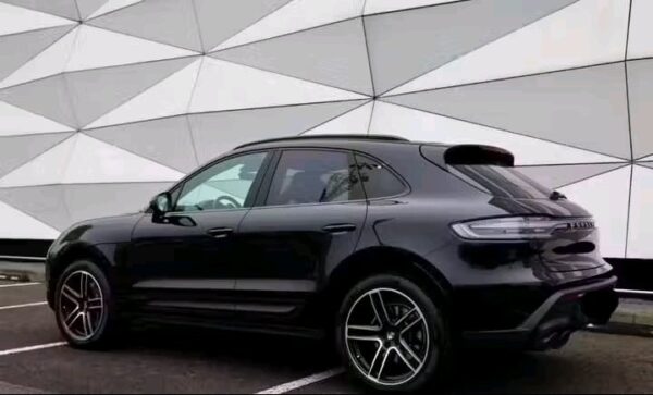 Porsche Macan – Image 30