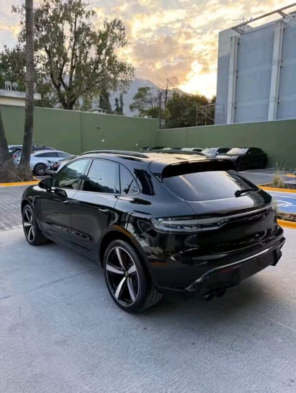 Porsche Macan – Image 15