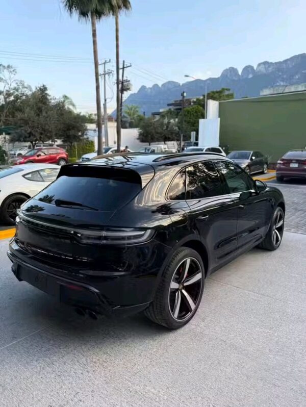 Porsche Macan – Image 16