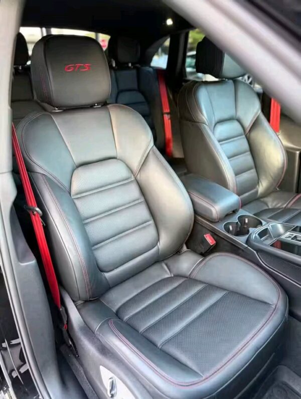 Porsche Macan – Image 8