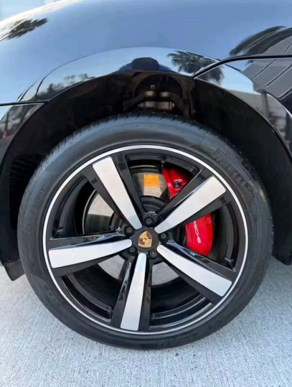 Porsche Macan – Image 12