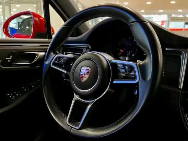 Porsche Macan – Image 21