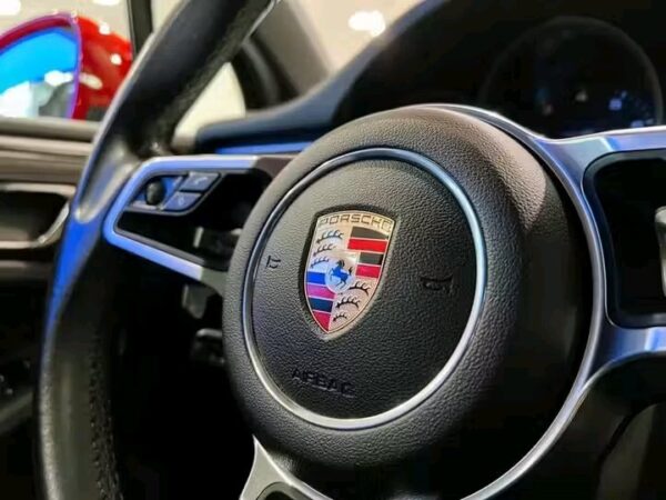 Porsche Macan – Image 4