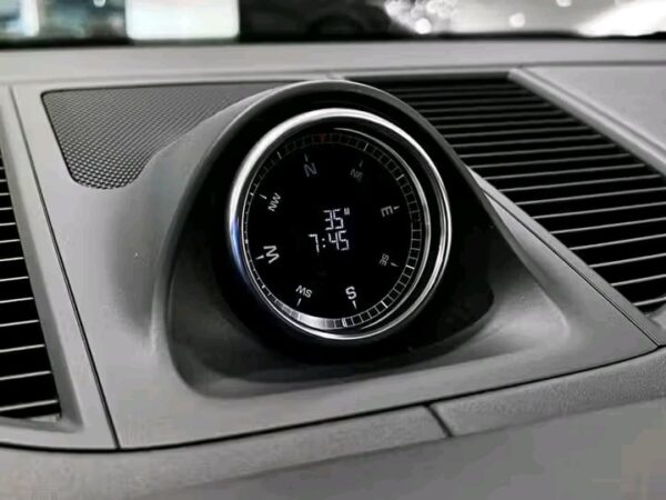 Porsche Macan – Image 10