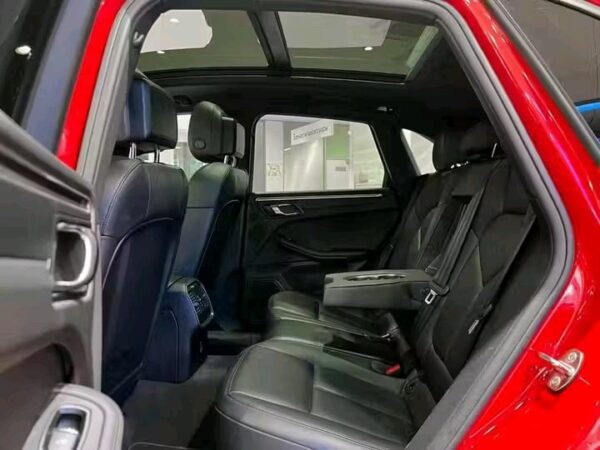 Porsche Macan – Image 5