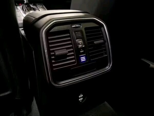 Porsche Macan – Image 6