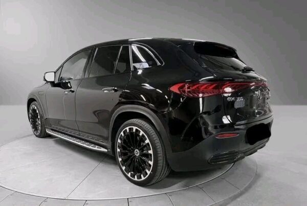 Mercedes-Benz EQE SUV 350 4MATIC AMG – Image 33