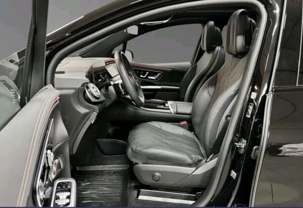 Mercedes-Benz EQE SUV 350 4MATIC AMG – Image 4