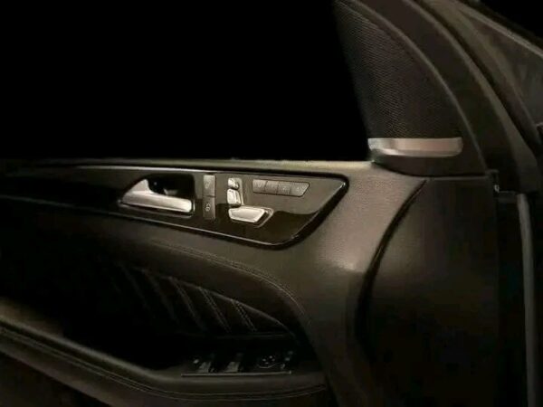 Mercedes-Benz GLE - Image 7