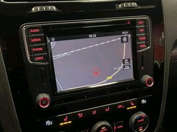 Volkswagen Scirocco 2.0 TSI 180 CH - Image 7