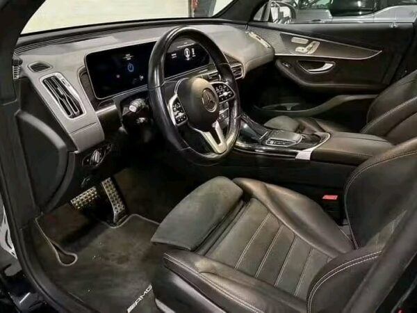 Mercedes-Benz EQC - Image 27